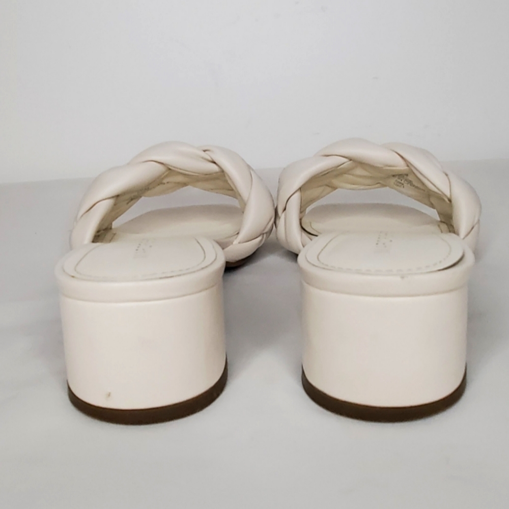 Marc Fisher Size 7 1/2 Mules Color Cream with Basket-Weave Design - Picture 4 of 13